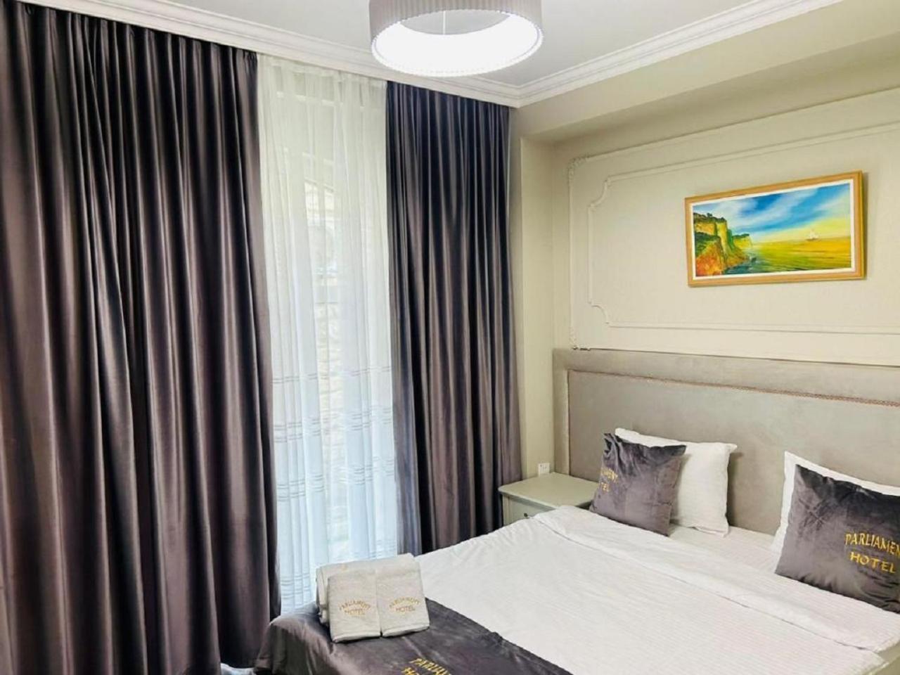 Parliament Hotel & Restaurant Bakü Dış mekan fotoğraf