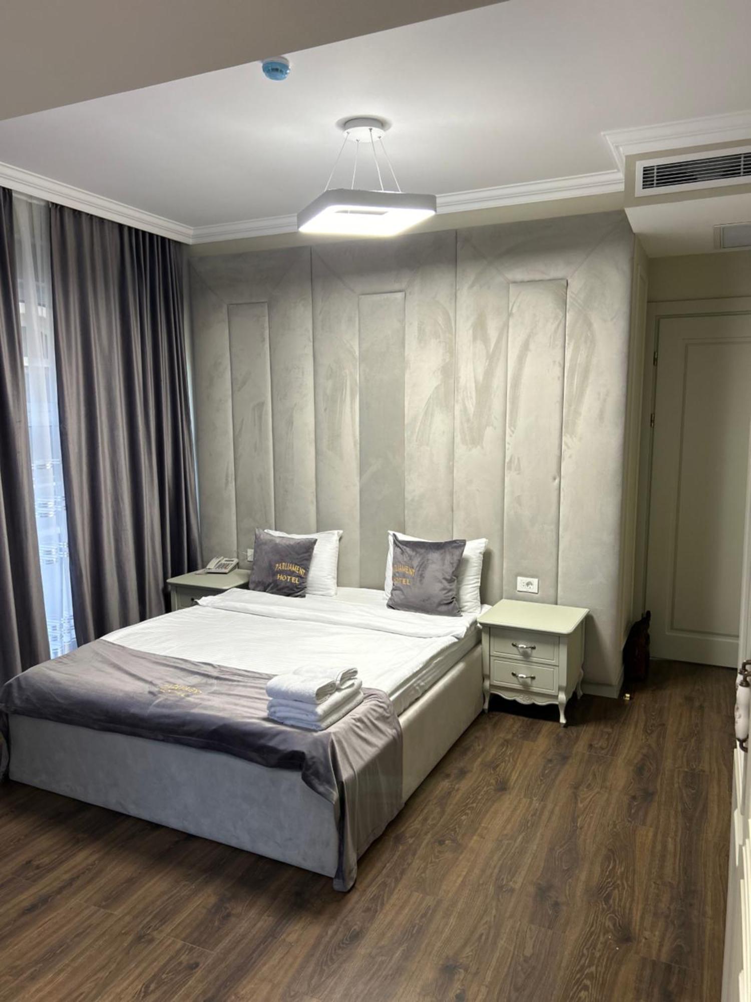 Parliament Hotel & Restaurant Bakü Dış mekan fotoğraf