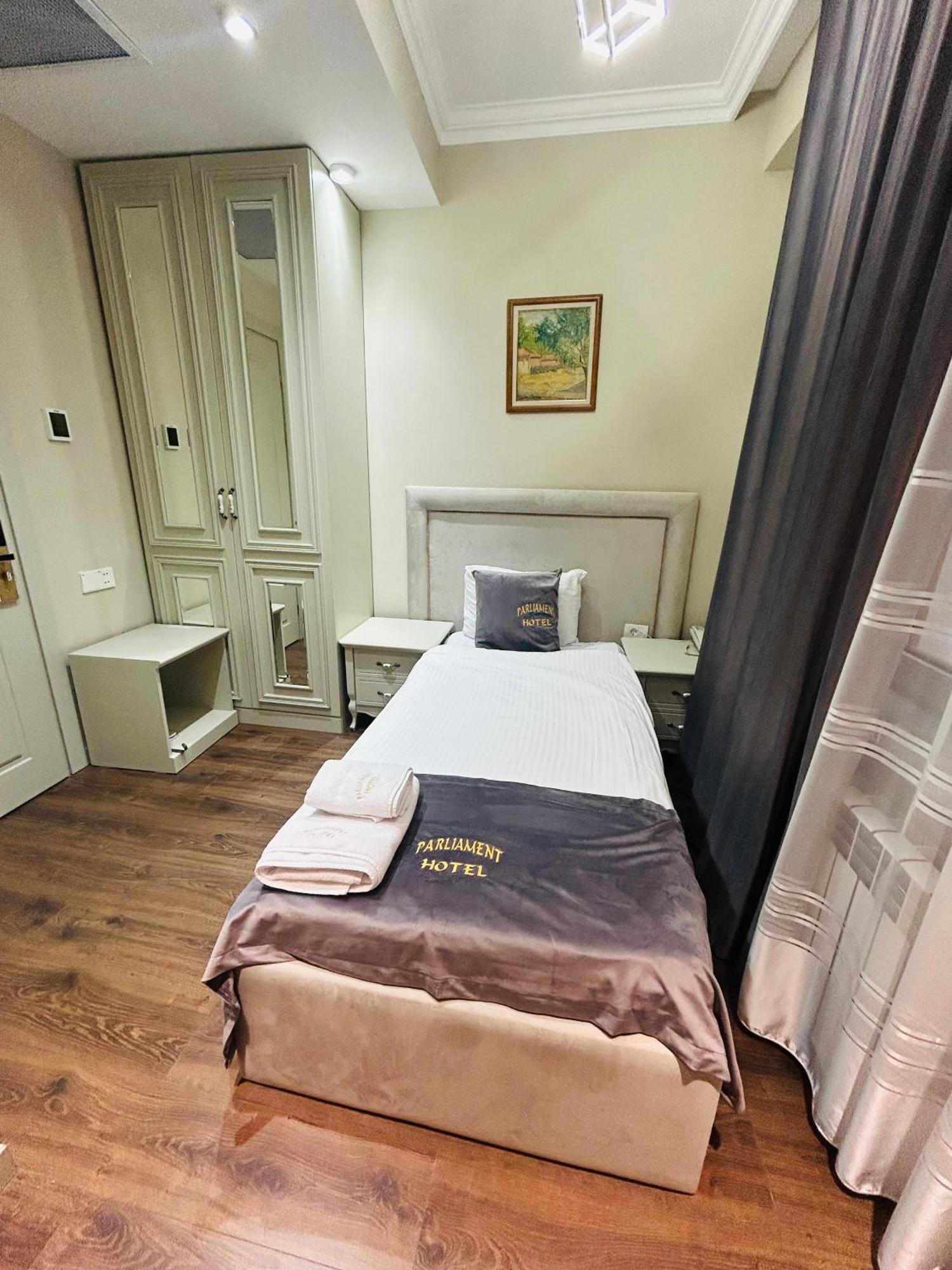 Parliament Hotel & Restaurant Bakü Dış mekan fotoğraf